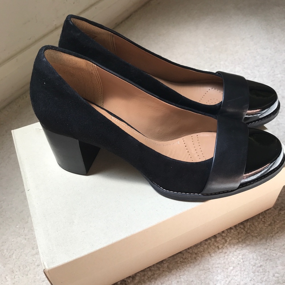 Clarks Tarah Brae 8.5 M